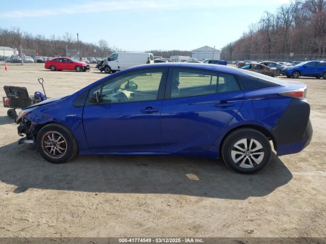 JTDKARFU2G3515241 Toyota Prius Two Eco
