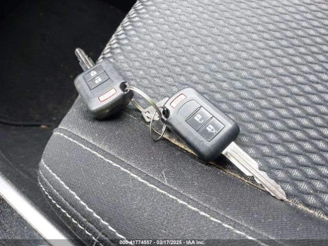 JA4AZ2A39HZ070242 Mitsubishi Outlander Es