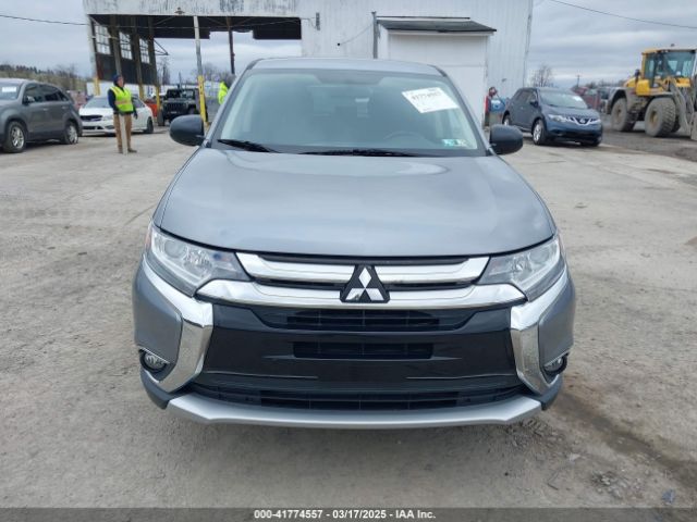 JA4AZ2A39HZ070242 Mitsubishi Outlander Es