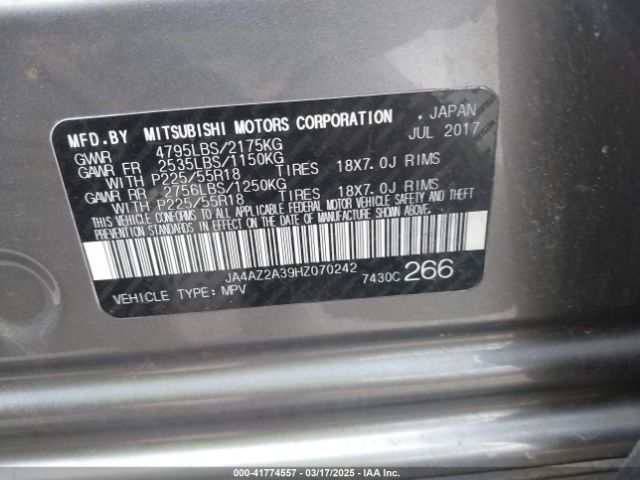 JA4AZ2A39HZ070242 Mitsubishi Outlander Es