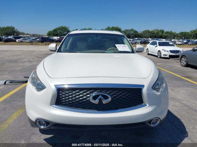 JN8CS1MU4HM142385 Infiniti QX70