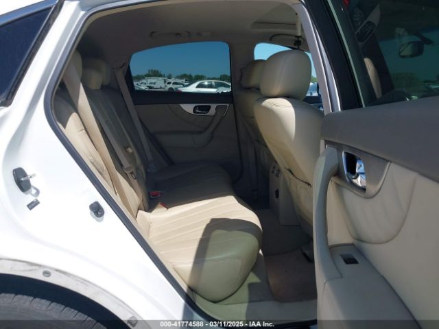 JN8CS1MU4HM142385 Infiniti QX70