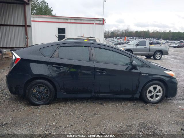 JTDKN3DU8E0369379 Toyota Prius Two