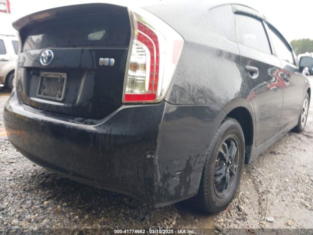 JTDKN3DU8E0369379 Toyota Prius Two