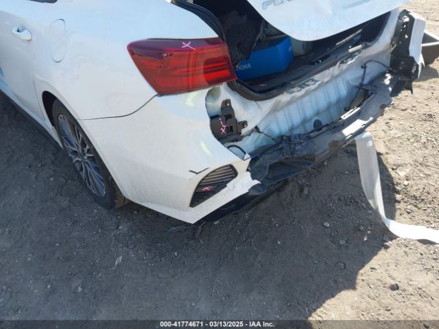 3KPF54AD1PE522206 KIA Forte Gt-line