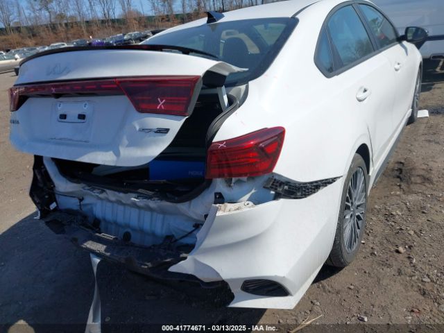 3KPF54AD1PE522206 KIA Forte Gt-line