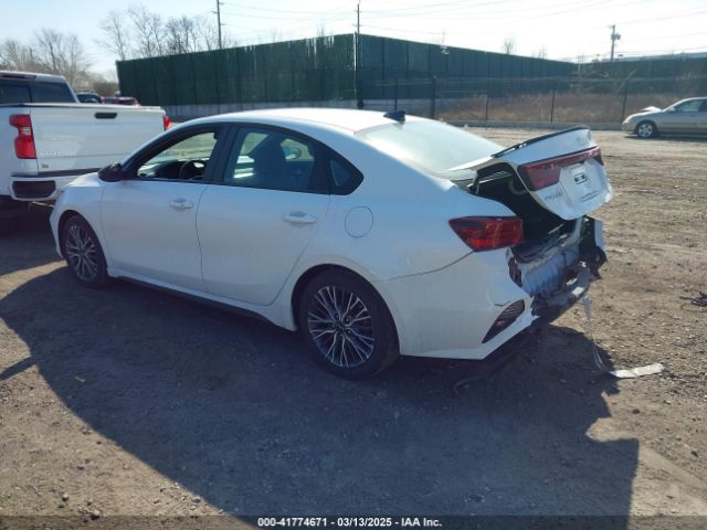 3KPF54AD1PE522206 KIA Forte Gt-line