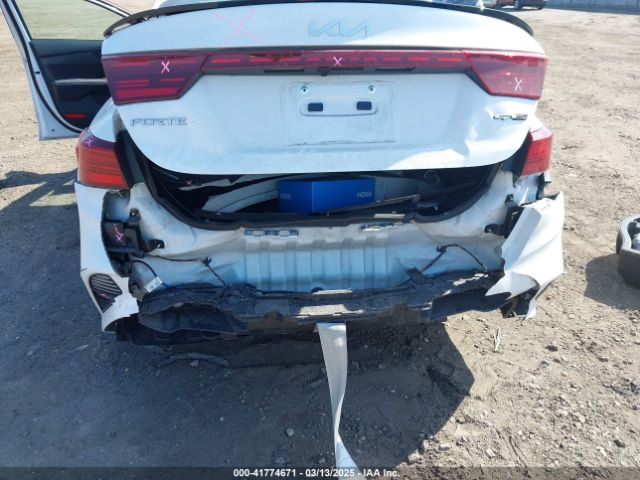 3KPF54AD1PE522206 KIA Forte Gt-line