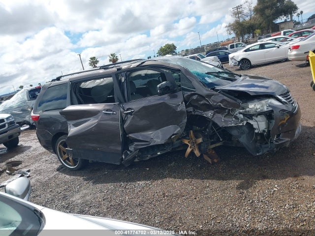 Toyota 2gr-fks 2017 5TDYZ3DC0HS882729 Image 13