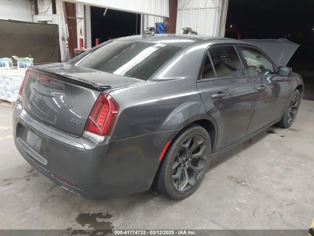 2C3CCAAG2JH282018 Chrysler 300 Touring