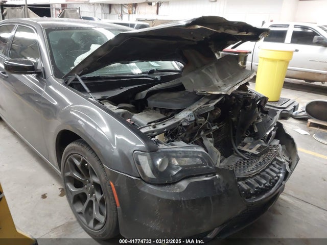 2C3CCAAG2JH282018 Chrysler 300 Touring