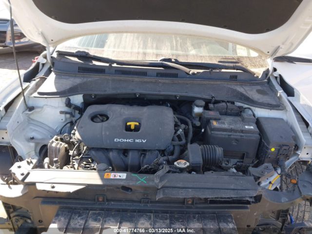 2019 HYUNDAI KONA KM8K12AA3KU318646 Photo 9