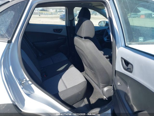2019 HYUNDAI KONA KM8K12AA3KU318646 Photo 7