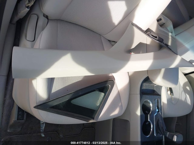 KNDMB5C13L6617567 KIA SEDONA LX
