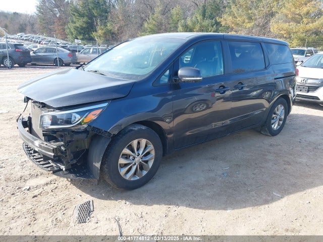 KNDMB5C13L6617567 KIA SEDONA LX