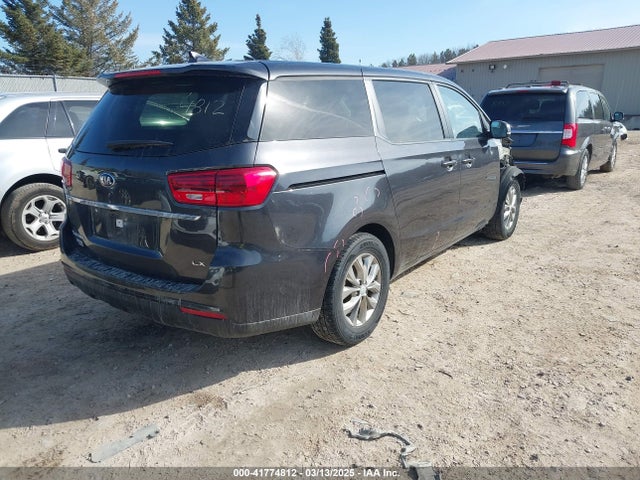 KNDMB5C13L6617567 KIA SEDONA LX