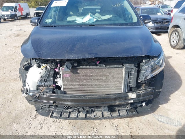 KNDMB5C13L6617567 KIA SEDONA LX