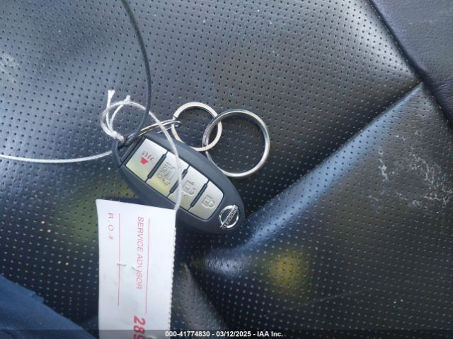 5N1AT2MTXEC855382 Nissan Rogue Sl