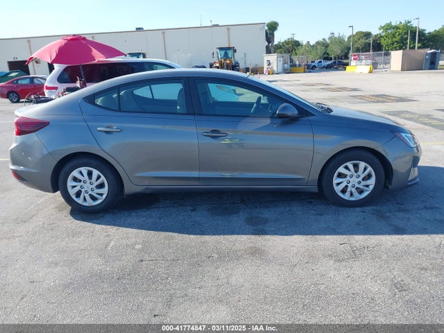 Hyundai ELANTRA SE 2020 5NPD74LF1LH506965 Image 13