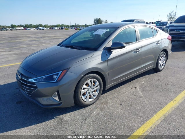 Hyundai ELANTRA SE 2020 5NPD74LF1LH506965 Image 2