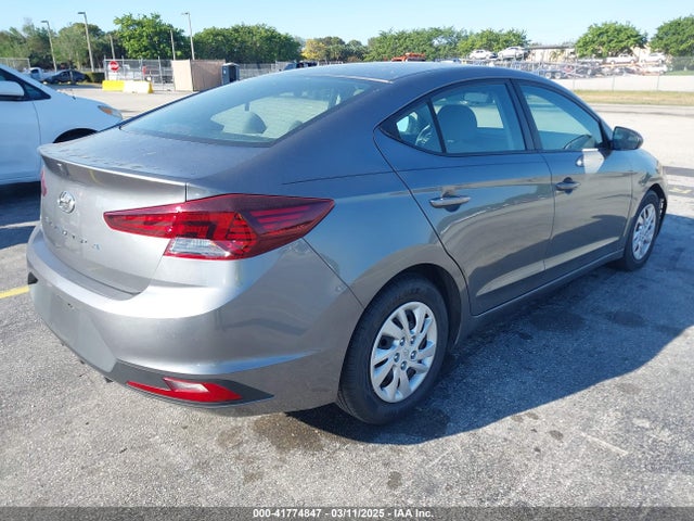 Hyundai ELANTRA SE 2020 5NPD74LF1LH506965 Image 4