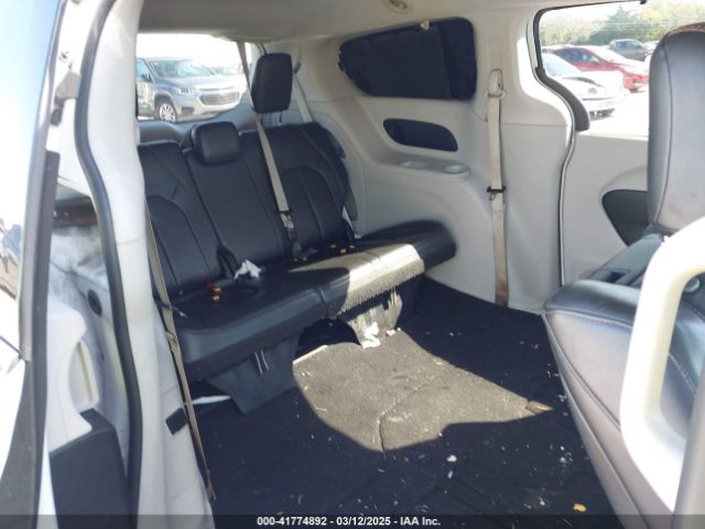 2C4RC1EG7HR703803 Chrysler Pacifica Touring-l Plus