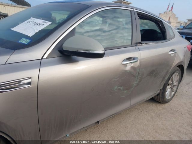 5XXGT4L33JG261903 KIA Optima Lx