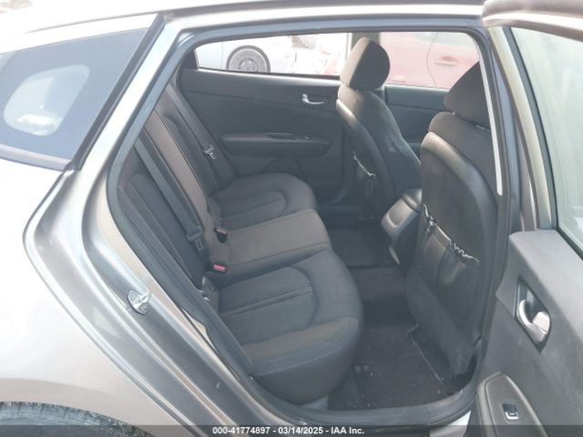 5XXGT4L33JG261903 KIA Optima Lx