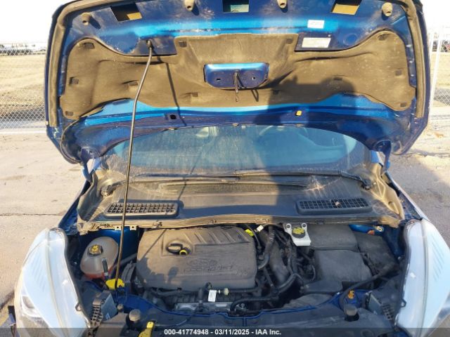 1FMCU9JD2HUD59180 Ford Escape Titanium