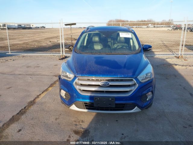 1FMCU9JD2HUD59180 Ford Escape Titanium