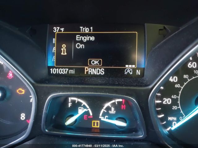 1FMCU9JD2HUD59180 Ford Escape Titanium