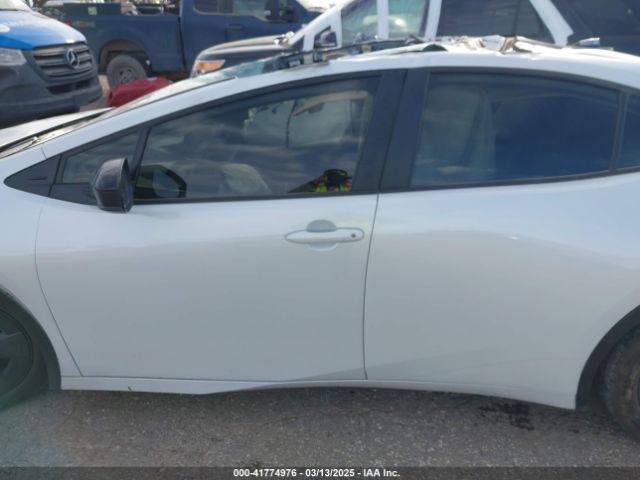JTDACAAUXR3030783 Toyota Prius Le