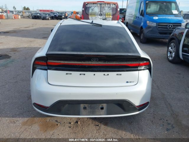 JTDACAAUXR3030783 Toyota Prius Le