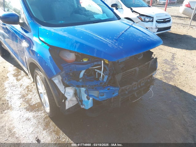 1FMCU9G93HUE30793 Ford ESCAPE SE