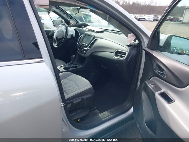 2GNAXSEV1J6228914 Chevrolet EQUINOX LT