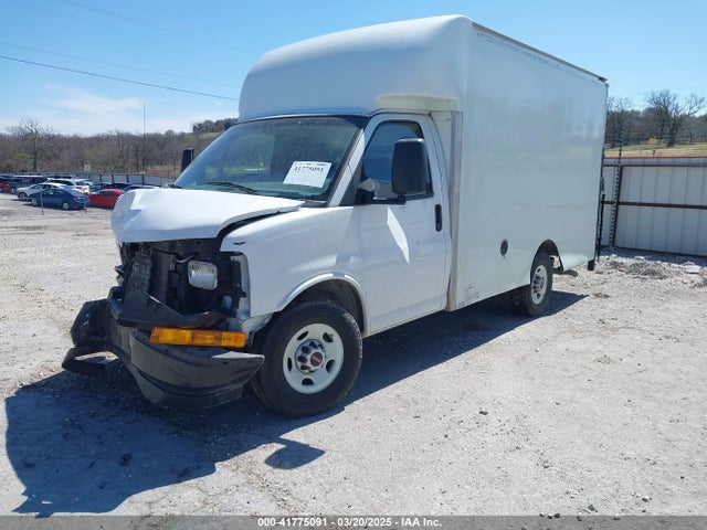 41775091 :رقم المزاد ، 1GD37RCF8H1163252 vin ، 2017 Gmc Savana Cutaway Work Van مزاد بيع