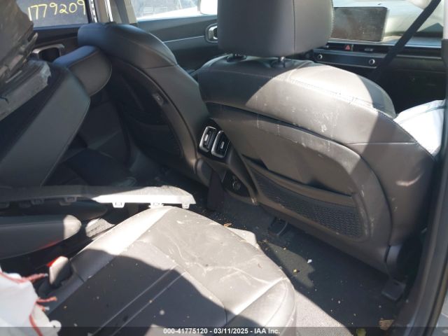 5XYRHDJF9RG261693 KIA Sorento X-line Ex