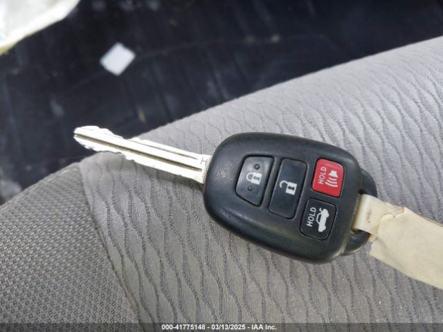 2T1BURHE1FC382068 Toyota COROLLA LE