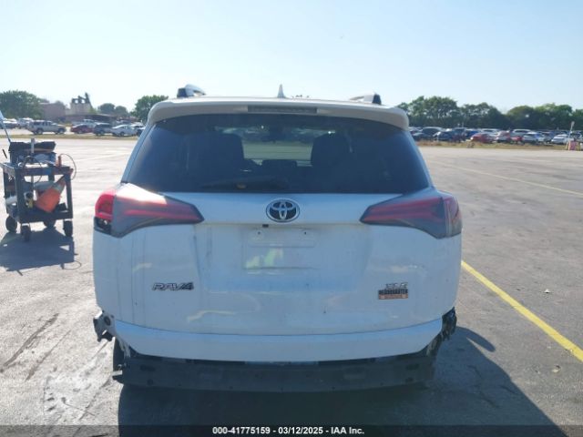JTMWFREV3JJ753454 Toyota Rav4 Adventure/xle