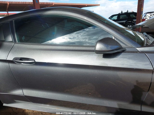 Ford Mustang Ecoboost Fastback 2020 1FA6P8TH2L5182447 Image 13