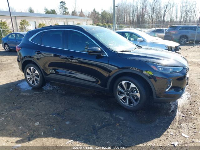 1FMCU9JZXPUB41868 Ford Escape Platinum