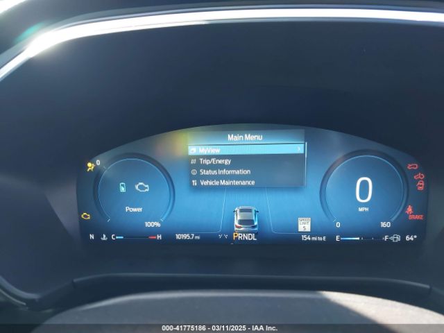 1FMCU9JZXPUB41868 Ford Escape Platinum