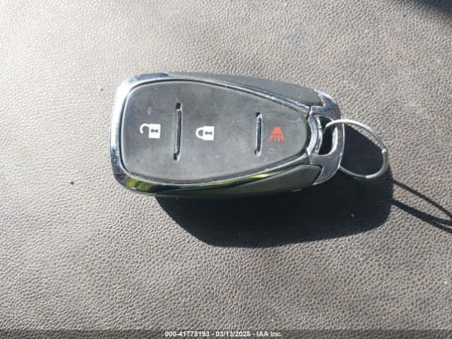 2GNAXHEV5J6110013 Chevrolet EQUINOX LS