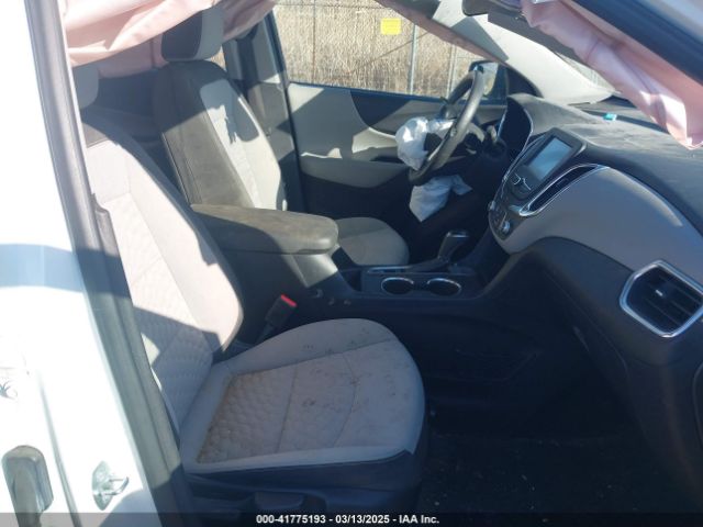 2GNAXHEV5J6110013 Chevrolet EQUINOX LS