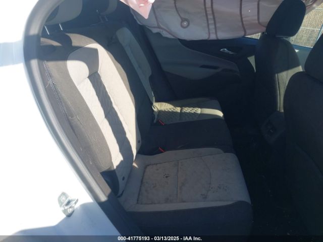 2GNAXHEV5J6110013 Chevrolet EQUINOX LS