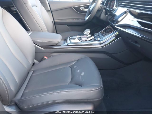 2025 AUDI Q7 WA1ACBF7XSD020452 Photo 4