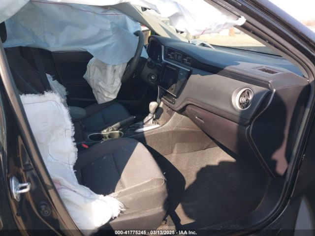 5YFBURHE1HP714075 Toyota COROLLA LE