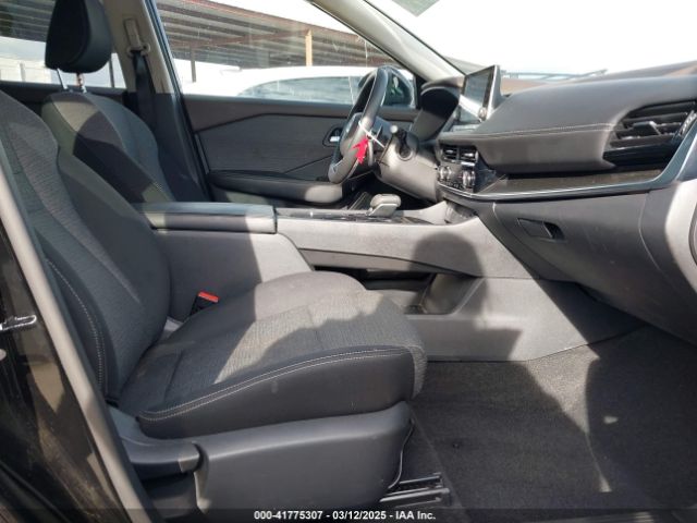 5N1BT3BA9NC707462 Nissan Rogue Sv Fwd
