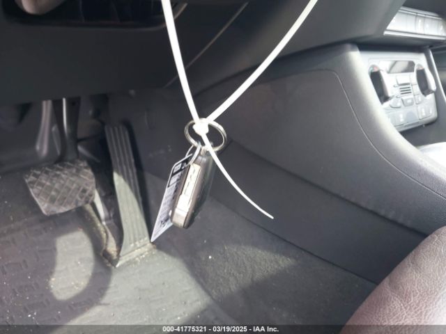 2018 AUDI Q3 WA1JCCFS1JR007553 Photo 10