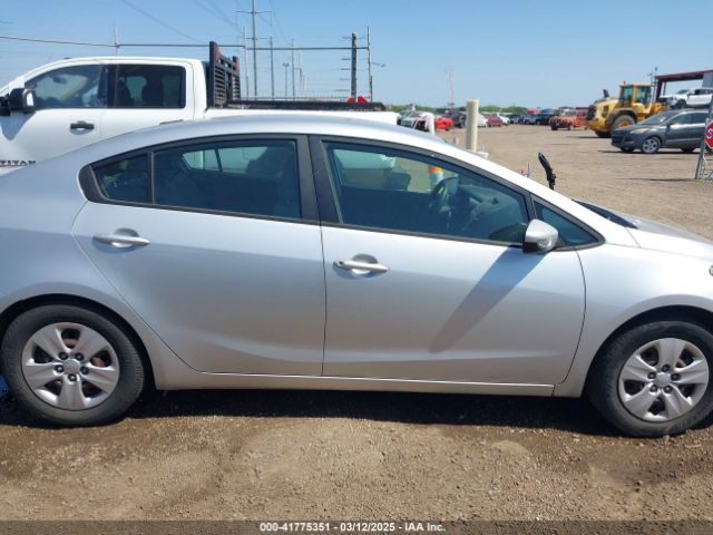 KNAFK4A6XF5346483 KIA FORTE LX